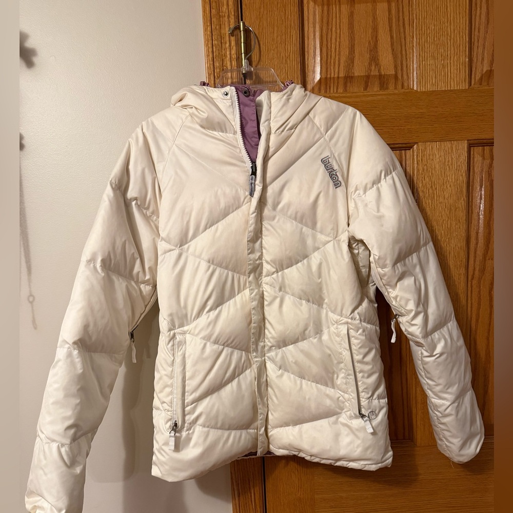Burton down reversible ski or snow jacket, women’s size medium, cream & lavender